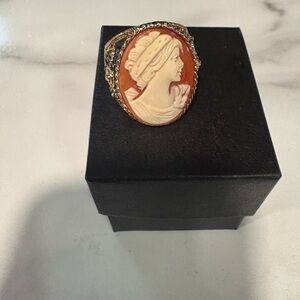 Cameo Gold and Cream Ring